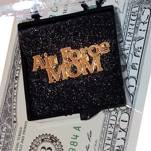 Air Force Mom Lapel Pin